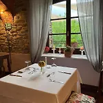 Szálloda Il Castello Di 3*