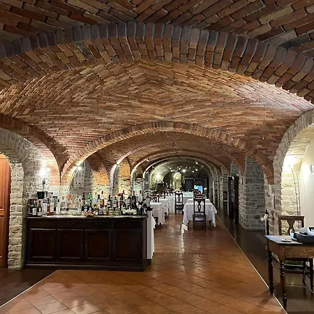 Hotel Il Castello Di Bubbio