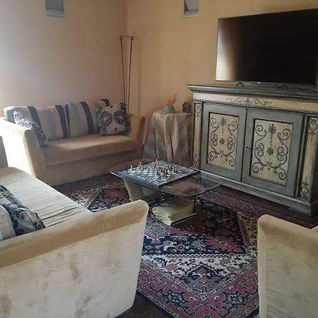 Il Castello Di فندق