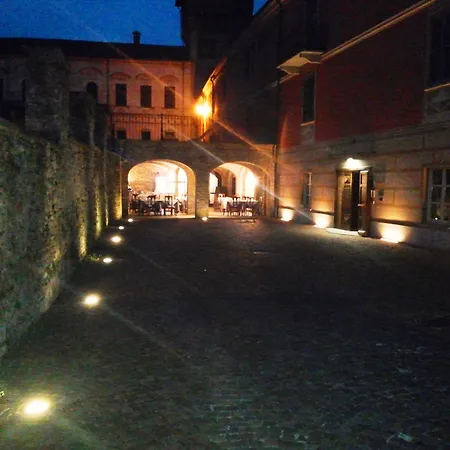 Il Castello Di فندق