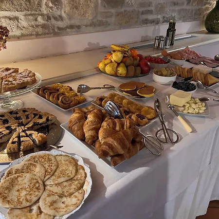 Il Castello Di Szálloda 3*