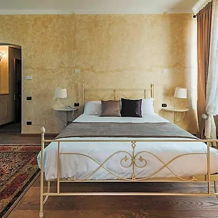 Szálloda Il Castello Di 3*