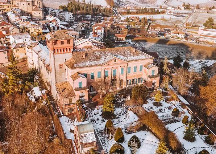 Hotel Il Castello Di 3*